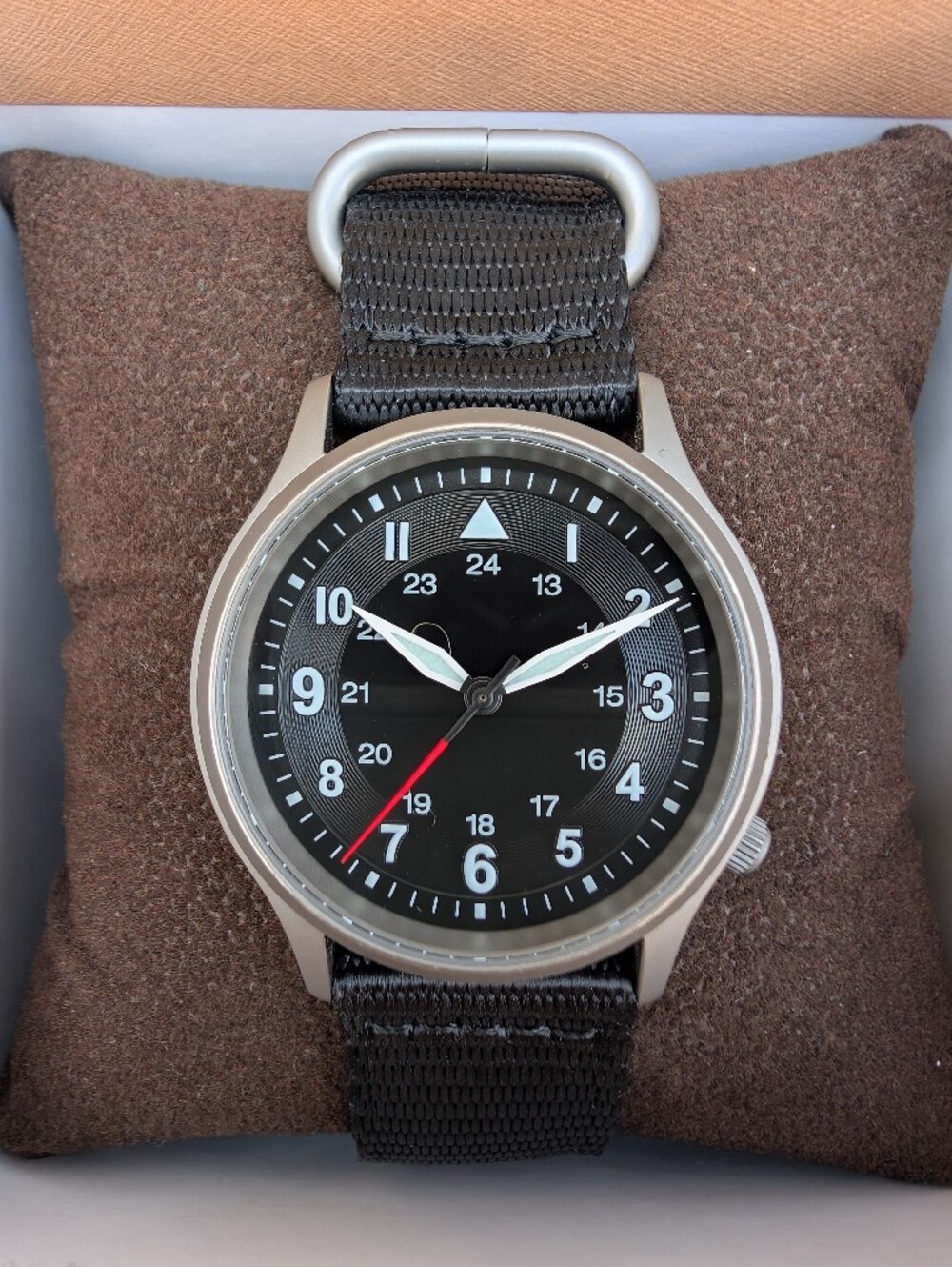 Berny Titanium Field Watch Black Dial 37mm — T2596M-A — Full Set w/ Box & Tags
